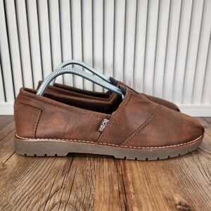 Brown Leather Loafers with Stitching Details